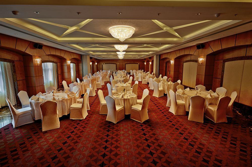 Hablis Chennai Hotel Екстериор снимка